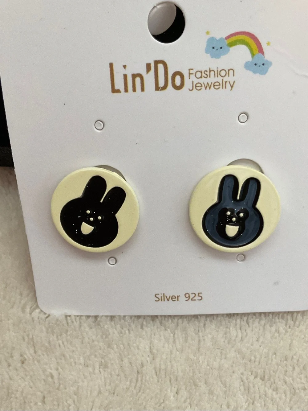 Kids Bunny Stud Earrings in Pale Yellow